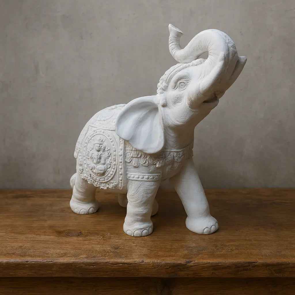 Elefante Indiano da Sorte e Prosperidade – Estátua Decorativa em Gesso 14cm