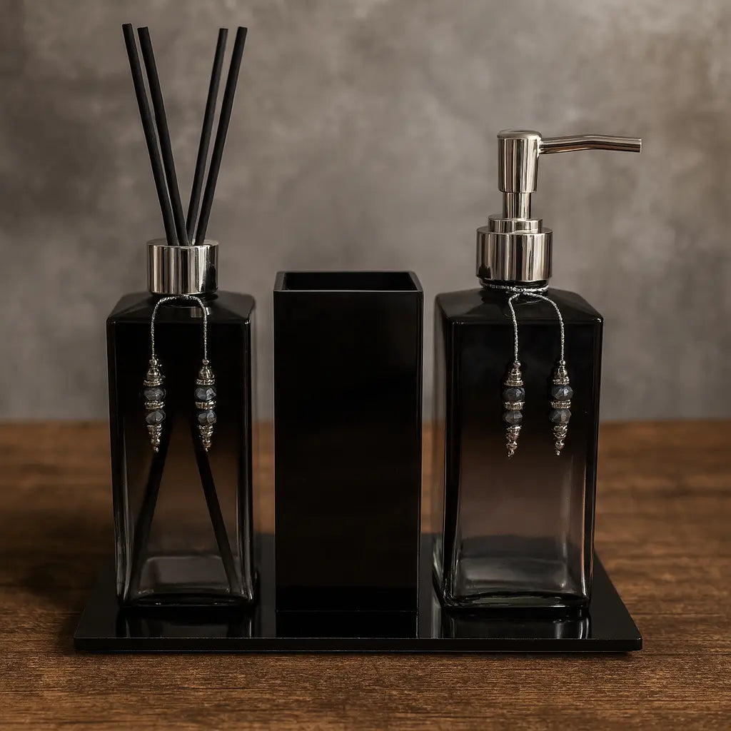 Conjunto Lavabo Decoração Luxo – Saboneteira, Aromatizador e Porta-Escovas com Bandeja Exclusiva