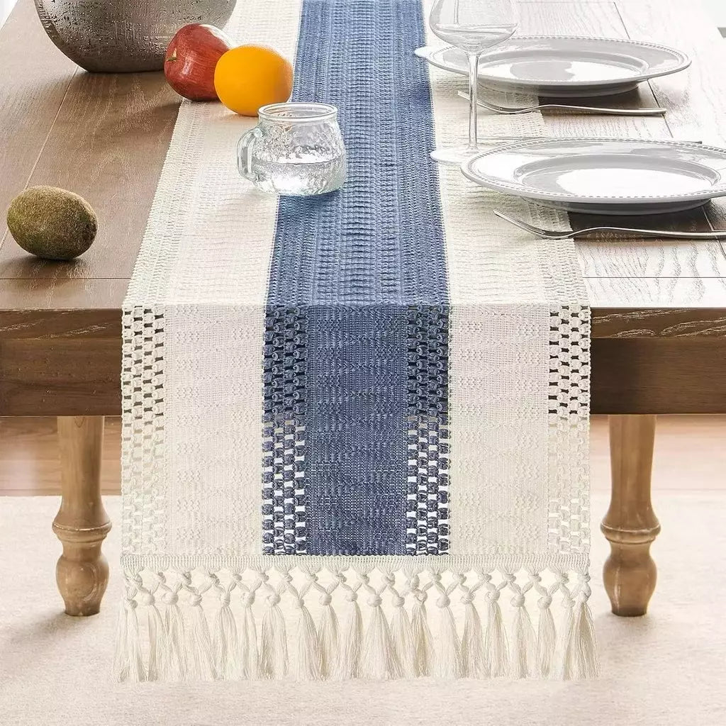 Caminho de Mesa Boho Rústico – Algodão Natural com Borlas para Mesa de Jantar e Eventos
