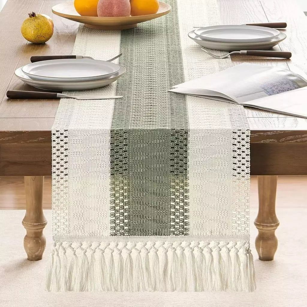 Caminho de Mesa Boho Rústico – Algodão Natural com Borlas para Mesa de Jantar e Eventos