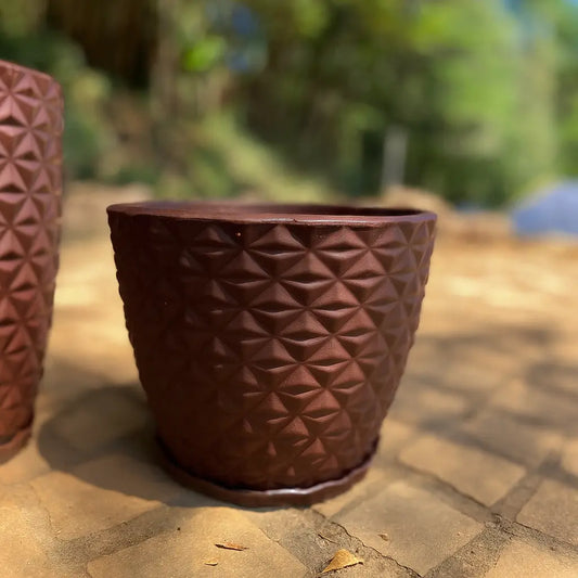 Vaso Moderno Diamante em Polietileno PP - Prato Incluso